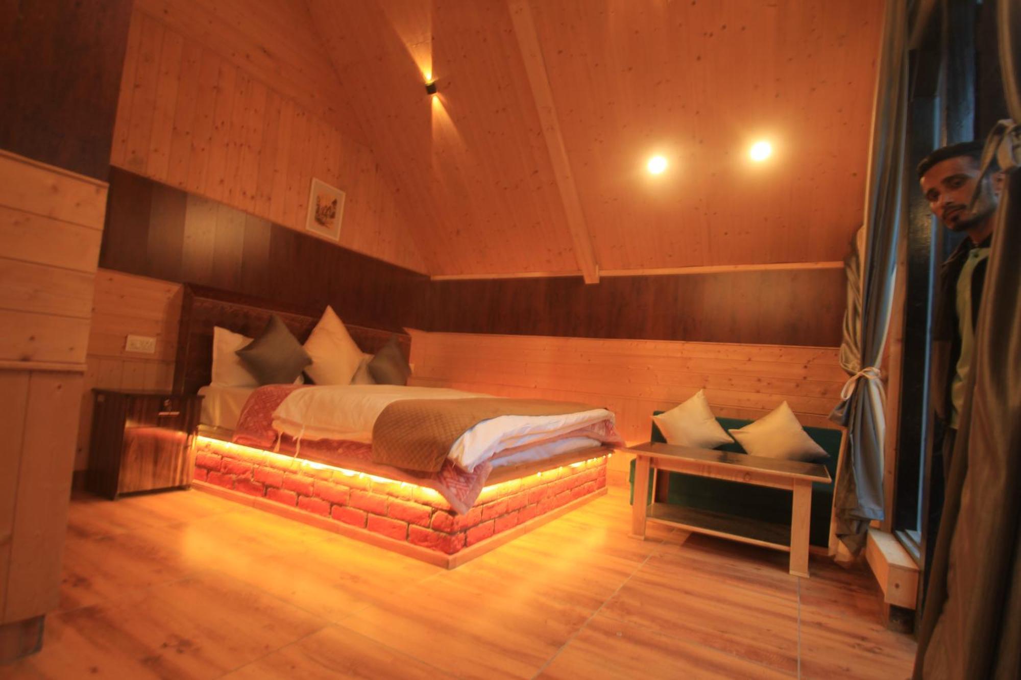 Sukoon Resort Banjar Luaran gambar