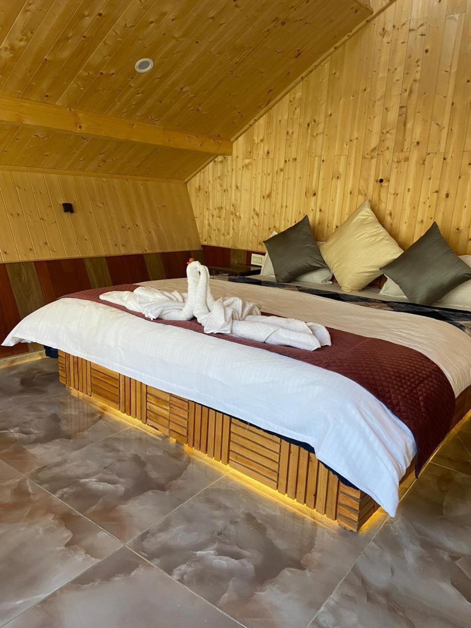 Sukoon Resort Banjar Luaran gambar
